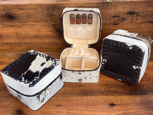 Handmade Cowhide Leather Travel Jewelry Case for Necklaces <b>Rings</b> Earrings Storage and Organization Versatile Gift for Women's - Product Image 6