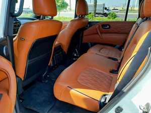 Nissan Patrol Platinum SUV Usado, Manual, Turbo, Cuero Oscuro - Product Image 2