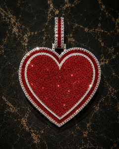 Pendentif unisexe personnalisé en forme de cœur unique, diamant rouge, gravé au dos, en or 18 carats, diamants de laboratoire taille brillant, luxe, pour mariage - Product Image 1
