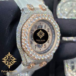 นาฬิกาควอตซ์ผู้ชาย Pahal Jewels ประดับเพชร ขนาด 42 มม. หน้าปัดอะนาล็อกโครโนกราฟ กระจกหรูหรา สายสแตนเลส ตัวล็อคแบบหัวเข็มขัด - Product Image 4