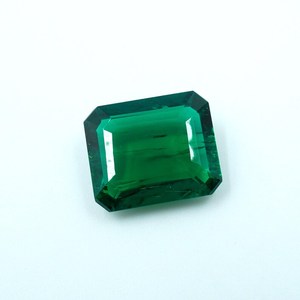 Émeraude zambienne cultivée en laboratoire : Pierre précieuse taille coussin facettée (4,00 carats, 12x10x4MM) - Product Image 1