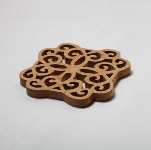 Rustic Mango Wood Coaster Set Designed For Modern Homes Restaurants Cafes And Dining Spaces - Product Image 2