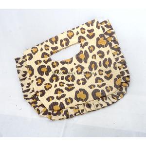 Sac messager en tissu matelassé 100% coton, imprimé léopard, avec fermeture magnétique à volants, poignée longue, taille moyenne - Product Image 4