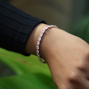 Pulsera de tenis Mansi Gold Premium personalizada de plata de ley 925 con diamantes de corte ovalado |   Joyería Fina Certificada de 17.52ct |   Unisex OEM/ODM - Product Image 4