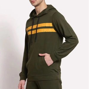 Sweat-shirt à capuche vert olive pour homme avec rayures jaunes, coupe classique, pull en coton tricoté décontracté, vêtement d'automne - Product Image 4