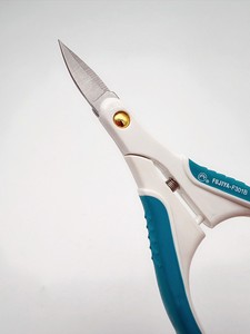 Mini tijeras de costura de grado industrial FUJIYA, mango recto con hoja de acero inoxidable de borde liso, compatible con OEM y ODM - Product Image 5