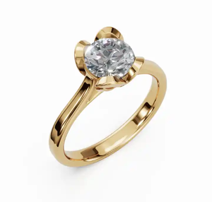 Anillo de diamantes solitario Floral Radiance con una sola piedra de corte brillante de 0300 quilates engastada en una delicada banda inspirada en pétalos. - Product Image 5