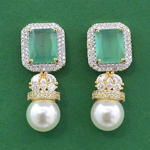 Venta al por mayor de los pendientes de circonia cúbica más vendidos con baño de dos tonos 444008 - Product Image 3