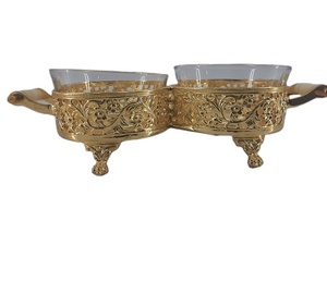 Bol à double compartiment plaqué or avec inserts en verre – Plateau à fruits secs en métal filigrané et centre de table pour cadeaux festifs - Product Image 1