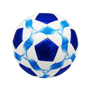 Balón de Fútbol Plegable Ecológico Personalizable con Diseño Clásico y Patrón de Serigrafía, Resistente para Exteriores - Product Image 1