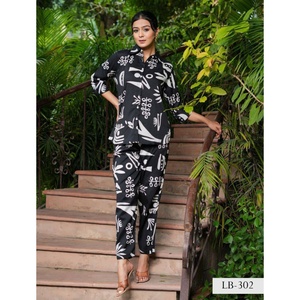 Ensemble deux pièces décontracté FATEMA FASHION FF302FN pour femme, imprimé numérique, coupe régulière, haut et bas, collection Printemps-Été, vente chaude - Product Image 1