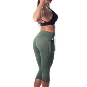Shorts de sport pour femmes, 3/4, taille haute, en tissu extensible respirant, spandex/polyester, extensible dans quatre directions, pour la course à pied et le yoga - Product Image 3