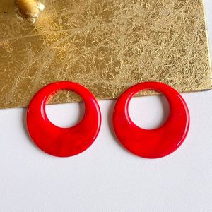 Boucles d'oreilles classiques en résine pour femmes H a CRAFT avec design géométrique pour les occasions de fête - Product Image 4