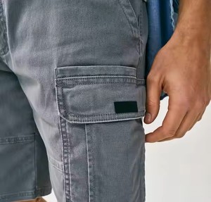 Shorts de sport décontractés pour homme OEM avec poches intérieures, 100 % polyester, haute qualité, respirants, séchage rapide - Product Image 4