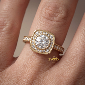 Élégante alliance de mariage en argent 925 avec zircon de laboratoire carré, serti en griffes, pierre latérale 0,40 carat, clarté VS2, plaqué rhodium - Product Image 4