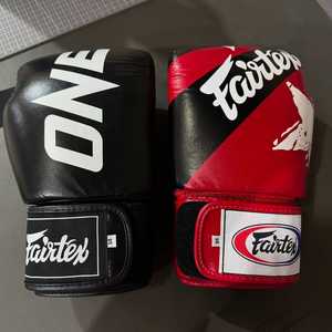 Fabrication de gants de boxe Fairtex sur mesure de haute qualité, gants de boxe professionnels, 100% cuir véritable - Product Image 1