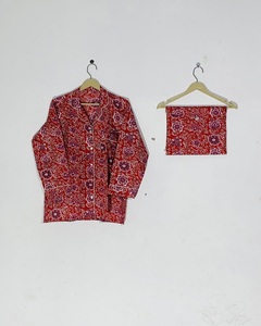 Conjunto de Pijama de Algodón Estampado a Mano para Mujer, Ropa de Dormir con Estampado Floral, Cuello Camisero, Conjunto de Tres Piezas - Product Image 2