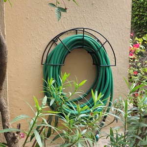 Support mural robuste en métal pour tuyau d'arrosage, organisateur de rangement extérieur pour tuyau d'eau, support de dévidoir en fer noir - Product Image 3