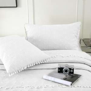 ผ้าคลุมเตียงแบบใหม่ 100% โพลีเอสเตอร์ ผ้าควิลท์อัลตราโซนิก สีพื้น ผ้าปูที่นอนเนื้อนุ่ม พร้อมพู่ห้อยลายตารางหมากรุก - Product Image 2