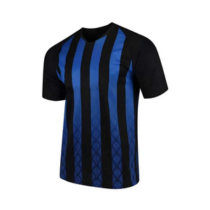 Maillot de football personnalisé à manches courtes par sublimation, rouge et noir, col rond, design personnalisé, séchage rapide, respirant, uniforme d'équipe nationale - Product Image 2