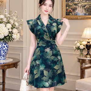 Robes plissées élégantes à fleurs pour femmes, taille naturelle, coupe ajustée, sans bretelles, en mousseline, décontractées, lavables, prix d'usine, personnalisables - Product Image 5