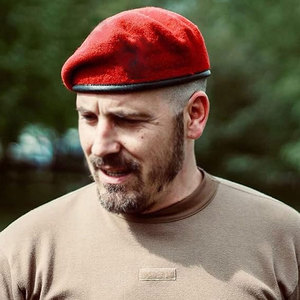 Elegant Winter Outdoor Formal Uniform <b>Beret</b> Hat Ceremonial Design Crafted Lightweight Wool Blend Fabric for Official Parades - Product Image 2