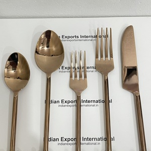 Ensemble de couverts de luxe en acier inoxydable avec manche Fleur-de-Lis, compatible lave-vaisselle et léger, pour 7 à 9 personnes - Product Image 3