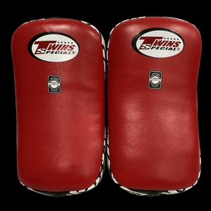 Custom <b>Kick</b> Pads Genuine Leather High Quality Muay Thai Boxing Training Pads Customizable Size & Color Twins <b>Kick</b> <b>Shield</b> - Product Image 3