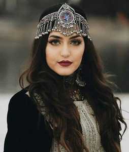 Coiffe vintage afghane Kuchi à prix compétitif, pièce unique, avec broderie de perles, pour mariage, fiançailles, fête - Product Image 4