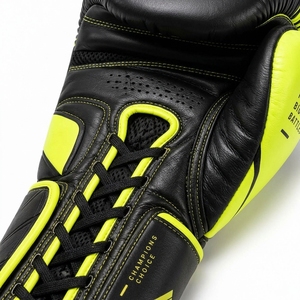 Guantes de Boxeo Negros y Amarillos, Guantes de Entrenamiento Profesional, Guantes de Boxeo Acolchados, Logotipo Personalizado OEM, Guantes Deportivos al por Mayor - Product Image 3