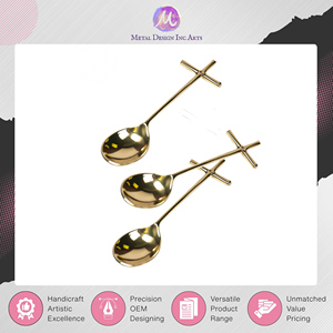 Vendeur d'origine indienne proposant un élégant ensemble de couverts en laiton doré, 3 pièces – Cuillères uniques à manche croisé pour la salle à manger et les réceptions - Product Image 4