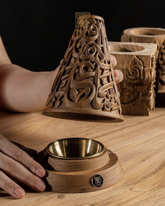Brûleur à Bakhoor Arabe en Bois Fait Main avec Couvercle pour Usage Religieux - Product Image 1