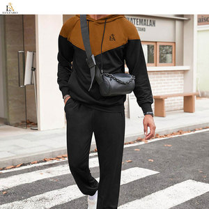 Ensemble de survêtement homme avec logo personnalisé, design moderne, coupe ajustée, pour entraînement, jogging et tenue décontractée quotidienne - Product Image 4
