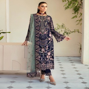 Ramsha Designer de luxe Costumes de fête formels pour femmes Salwar Kameez de marque pakistanaise originale pour les occasions - Product Image 5