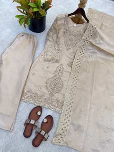 Traje de diseñador Hania Aamir Pharsi, conjunto de palazzo de seda de pierna ancha y corte ajustado, con bordado intrincado de Zari y lentejuelas, de lujo, pakistaní, para fiesta. - Product Image 4