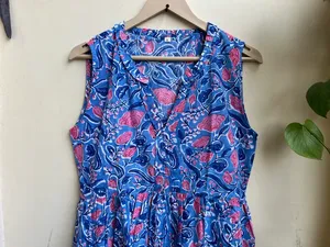 Vestido Maxi Vintage con Bordado Floral para Mujer, Estampado a Mano, Sin Mangas, Algodón Indio con Decoración de Borlas, Hecho a Mano - Product Image 5