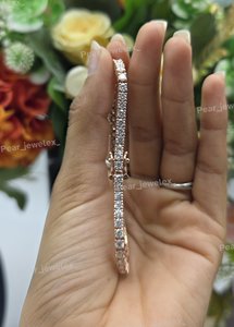 Pulsera de tenis VVS con moissanita redonda, plata 925 con baño de rodio, estilo hip hop, con cierres seguros, para mujer. - Product Image 2