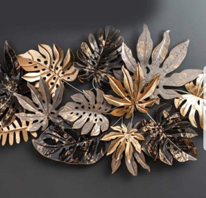 Compre diseños únicos de arte mural metálico decorativo hecho a mano para la decoración de paredes de la sala de estar en interiores de casas modernas. Jarrones metálicos. - Product Image 1