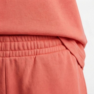 Ensemble décontracté 2 pièces tricoté pour femme : T-shirt uni corail à manches courtes et short au-dessus du genou – Idéal printemps-été - Product Image 5