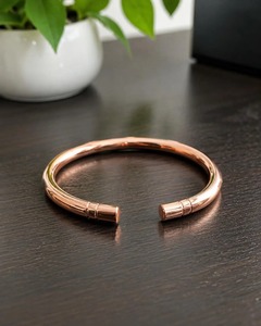 Brazalete de Cobre Hecho a Mano con Diseño Plano, Brazalete de Cobre Puro Ecológico, Ajustable para Mujer, Artesanía - Product Image 3
