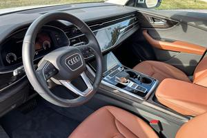 Voiture d'occasion fiable <span class=keywords><strong>Audi</strong></span> <span class=keywords><strong>Q8</strong></span> 2022, <span class=keywords><strong>V6</strong></span> turbocompressé, transmission intégrale - Product Image 2