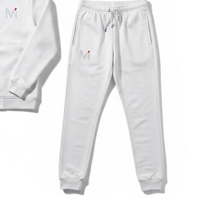 Ensemble de survêtement de football sublimé sur mesure, équipement d'entraînement de football performant, vêtements de sport légers, prix direct usine - Product Image 3