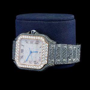 Atractivo Reloj Antiguo con Caja de Acero Inoxidable, Bisel Cuadrado con Esfera de Números Romanos y Diamantes de Moissanita en Dos Tonos - Product Image 2