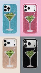 Funda de Teléfono Bordada a Mano con Diseño de Pez Ángel, Color Naranja, Forma Rectangular, con Cuentas de Vidrio y Base de Tela de Poliéster - Product Image 3