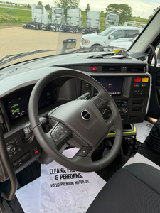 รถบรรทุกใหม่เอี่ยมปี 2026 ยี่ห้อวอลโว่ รุ่น VNL64T860 เครื่องยนต์ดีเซล 12.8 ลิตร 6 สูบ กำลัง 455 แรงม้า รุ่นเครื่องยนต์ D13TC ระบบขับเคลื่อน 6x4 เกียร์ AMT พวงมาลัยซ้าย - Product Image 6