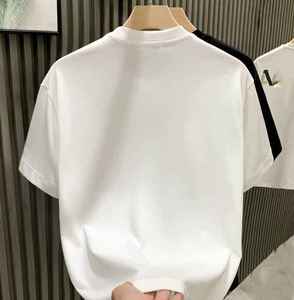 เสื้อยืดโอเวอร์ไซส์ผ้าถักคุณภาพสูงสำหรับผู้ชายแฟชั่นฤดูร้อนปี 2026 แบบใหม่ ขายส่ง ตัดเย็บตามสั่ง สีขาว พร้อมบริการ OEM - Product Image 5