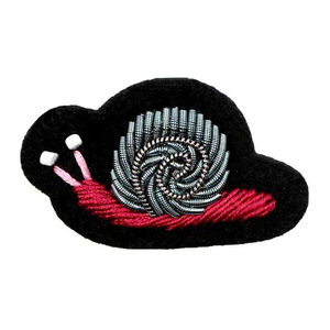 Badges brodés sur mesure faits main, très demandés, avec fil de bouillon et design 3D en tissu toile – Embellissements de blazer entièrement personnalisables - Product Image 1