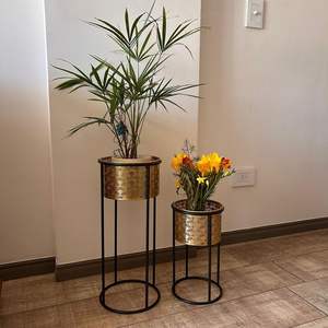 Pot de fleurs pour balcon, pot de fleurs pour bureau, pot de fleurs d'intérieur et d'extérieur, pot de fleurs moderne en fer et métal, finition antique, pot de fleurs de jardin - Product Image 4