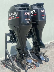 ขายดี โปรโมชั่นสุดคุ้ม พร้อมส่ง คู่เครื่องยนต์เรือ ปี 2011 175 แรงม้า 4 จังหวะ เพลา 25 นิ้ว  ใช้งานมาแล้ว 370/373 ชั่วโมง พร้อมอุปกรณ์ครบชุด - Product Image 3