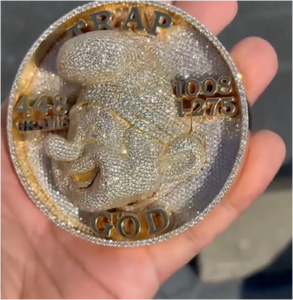 Colgantes de Joyería de Moda Redondos, Dijes de Plata Esterlina con Letras para Hombre, Joyería Fina Hip Hop, Colgante de Moissanita Iced Out - Product Image 1